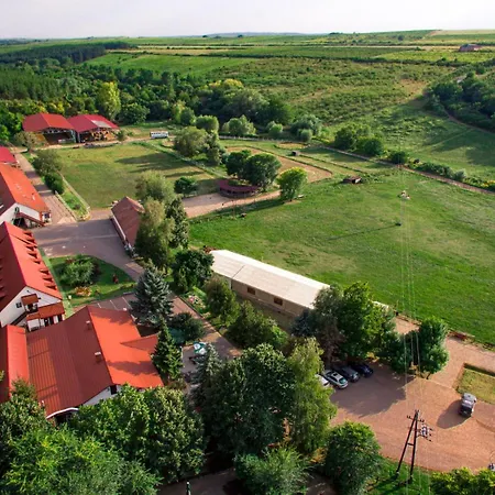 Bed & Breakfast Matyus Udvarhaz Kengyel Fogado