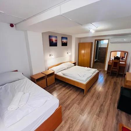 Matyus Udvarhaz Kengyel Fogado Bed & Breakfast 2*