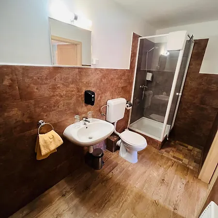 Matyus Udvarhaz Kengyel Fogado 3*