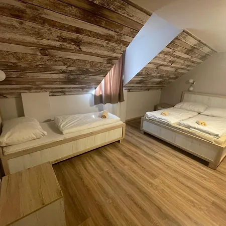 Bed & Breakfast Matyus Udvarhaz Kengyel Fogado