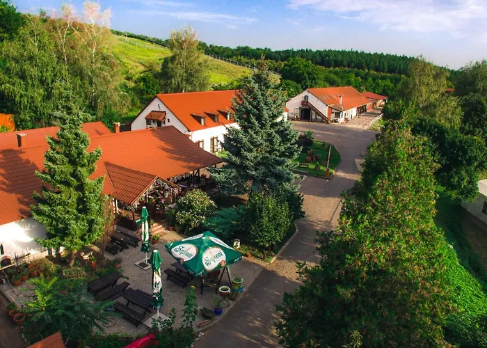 Mátyus Udvarház Kengyel Eger