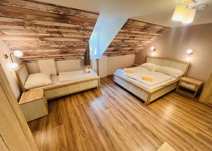 Mátyus Udvarház Kengyel