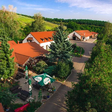 Matyus Udvarhaz Kengyel Fogado Έγκερ