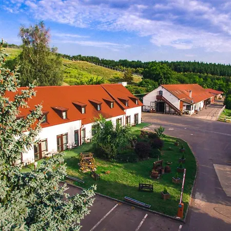 Bed and Breakfast Matyus Udvarhaz Kengyel Fogado Έγκερ